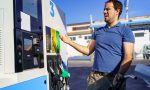 Gasolineras baratas y aditivos en plena crisis de Irán: ¿sirve de algo pagar más por el combustible?