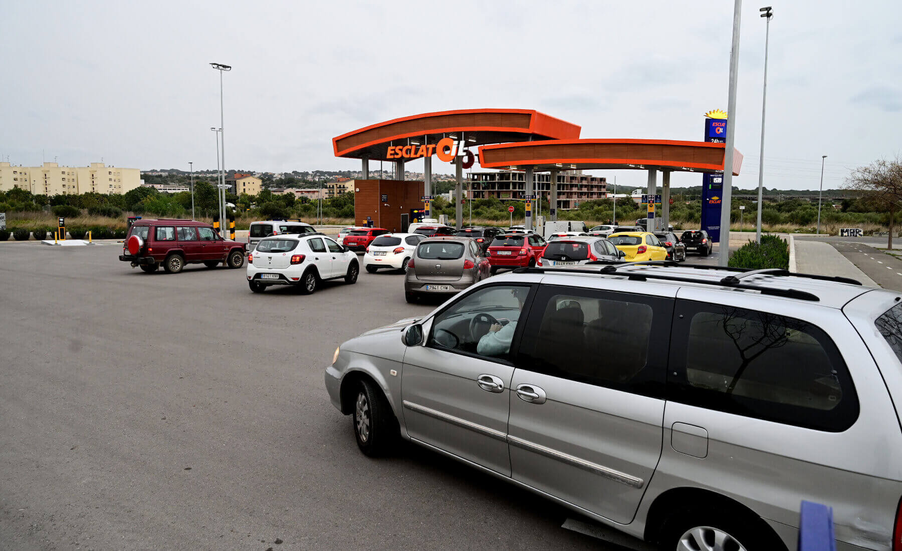 subida precio combustible iran