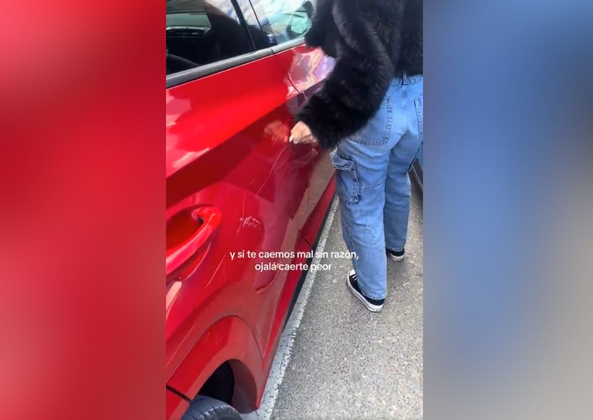 Coche rayado moda viral