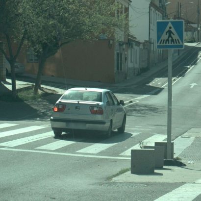 Casi 70 km/h por encima del límite permitido en una calle de Zaragoza: el delito al que se enfrenta un joven de 19 años