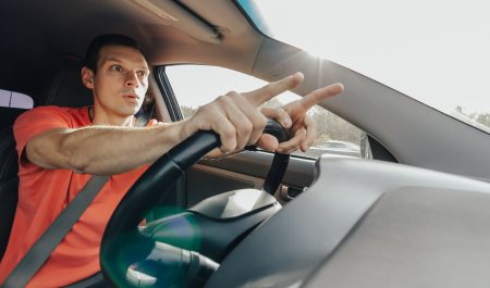 Conductor confundido