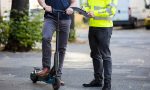 ¿Puedo denunciar al conductor de un patinete eléctrico si se salta las normas de circulación?