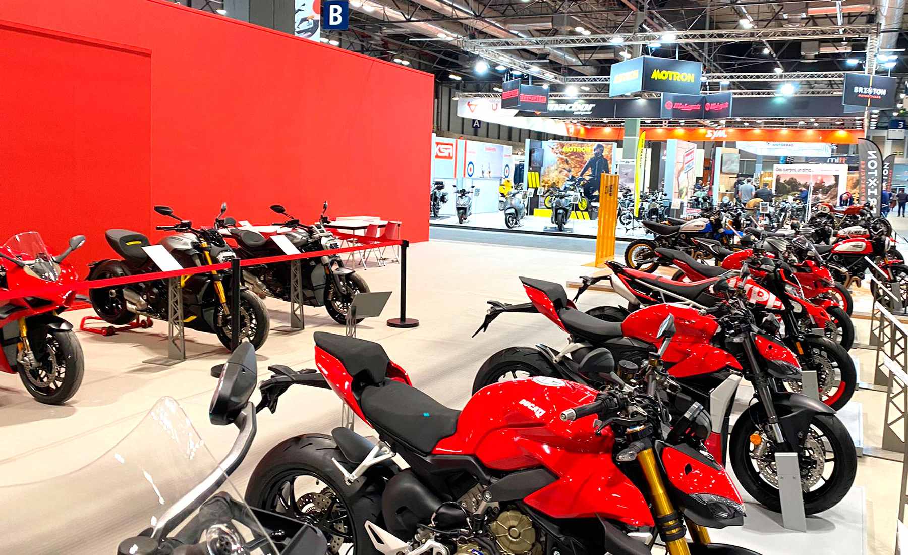 Stand motos