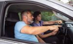 La conducción acompañada de la DGT: carnet desde los 17 años y pruebas de alcoholemia para el copiloto