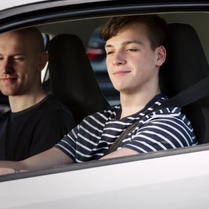 La DGT lo hace oficial: en España se podrá conducir un coche con 17 años si se cumple un requisito muy específico