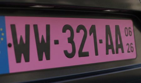 placa matricula rosa