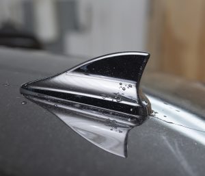 aleta tiburón coche