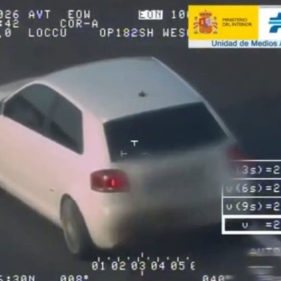 El helicóptero de la DGT lo caza a más de 200 km/h y le ocurre esto a su coche: dice basta en pleno vuelo del Pegasus
