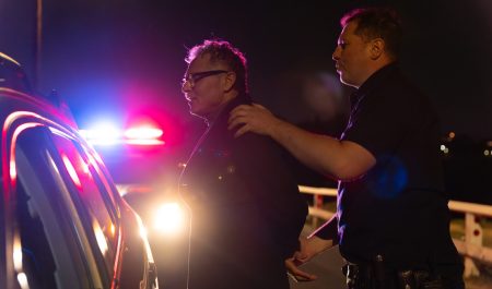 Conductor detenido policía