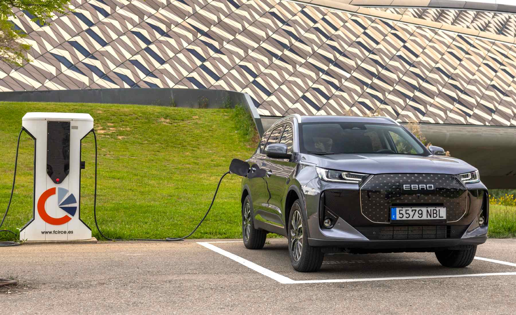 Ebro S700 PHEV