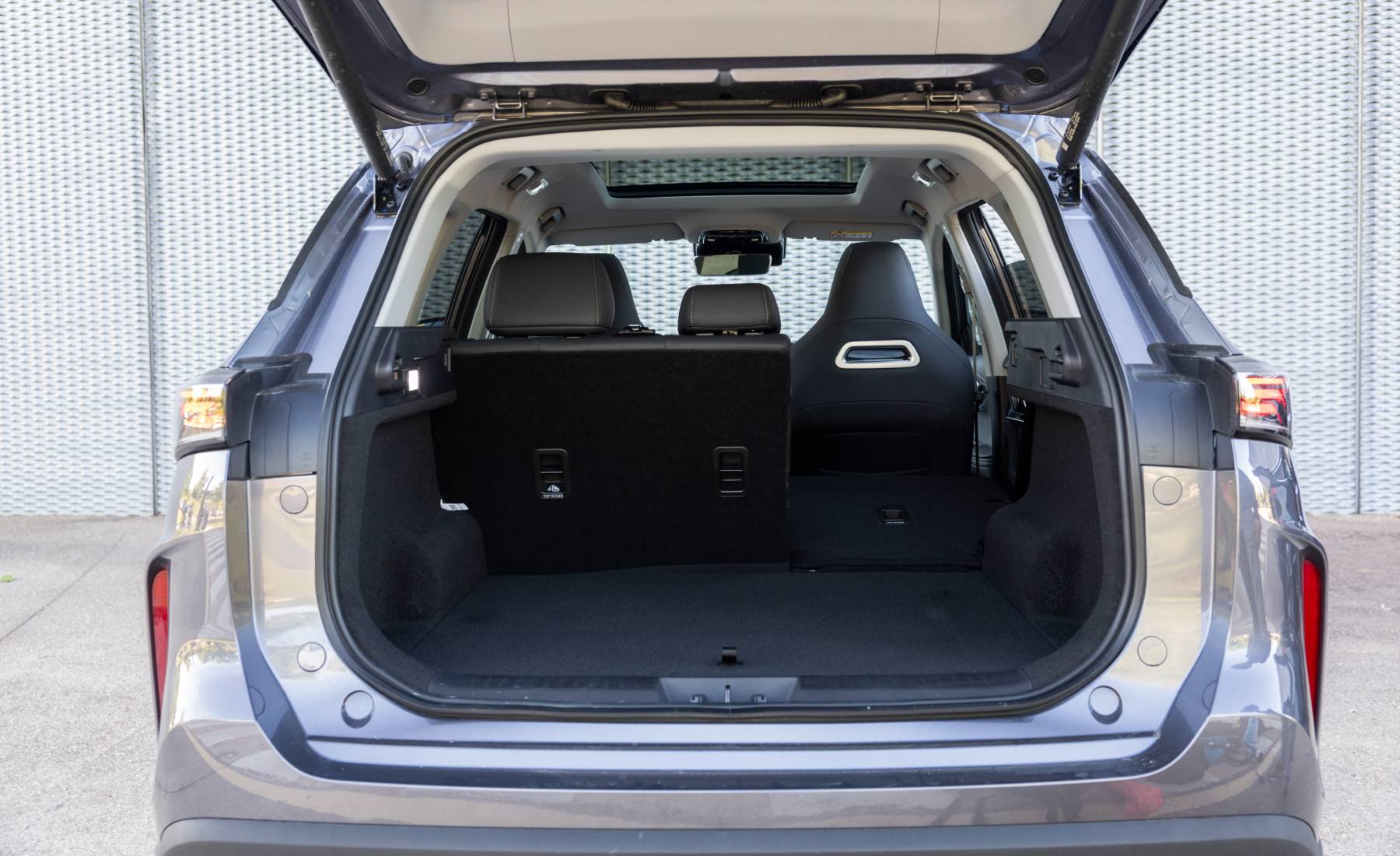 Ebro S700 PHEV