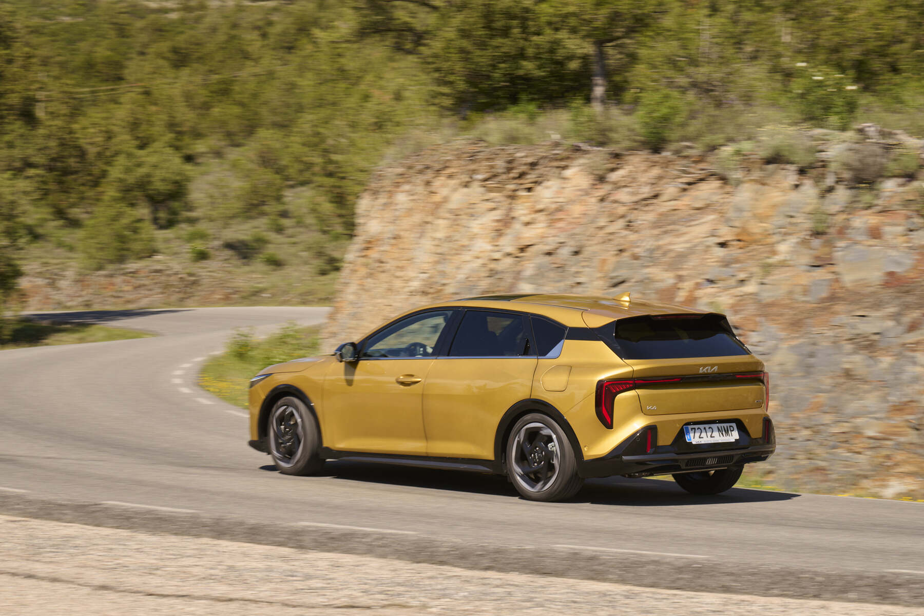 Kia K4
