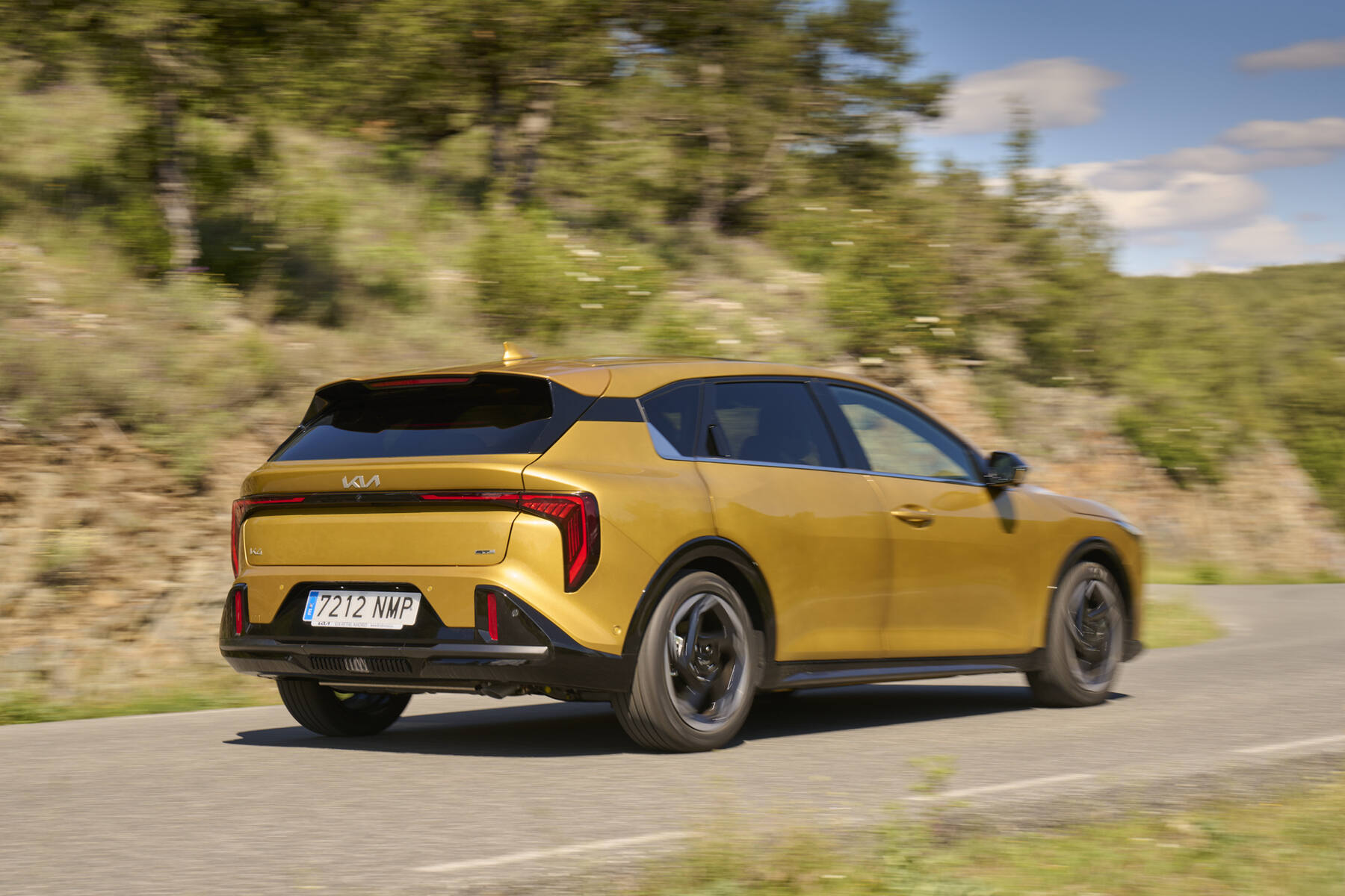 Kia K4