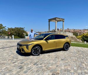Kia K4