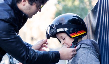 Niños en moto