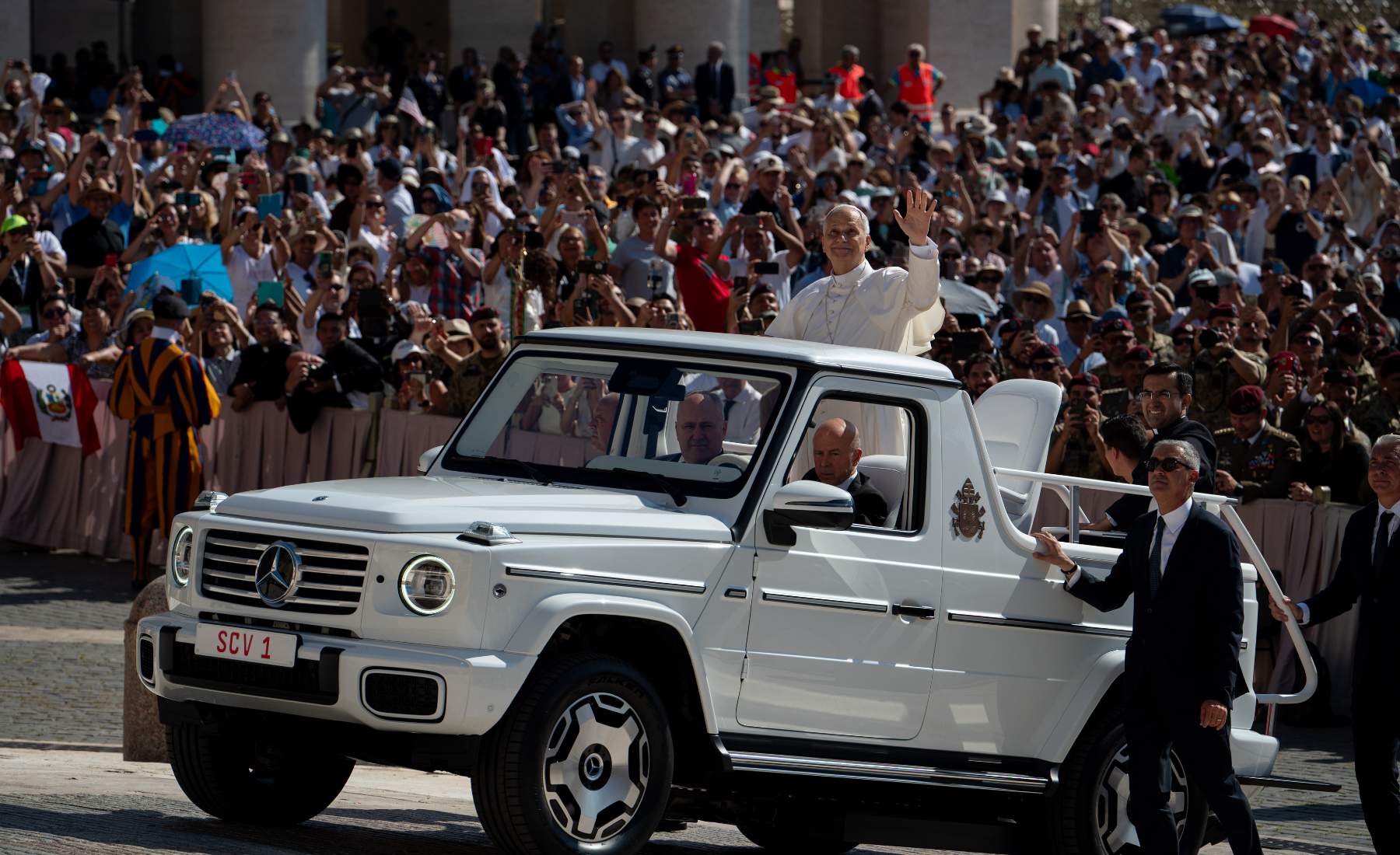 Papamóvil Mercedes Clase G eléctrico