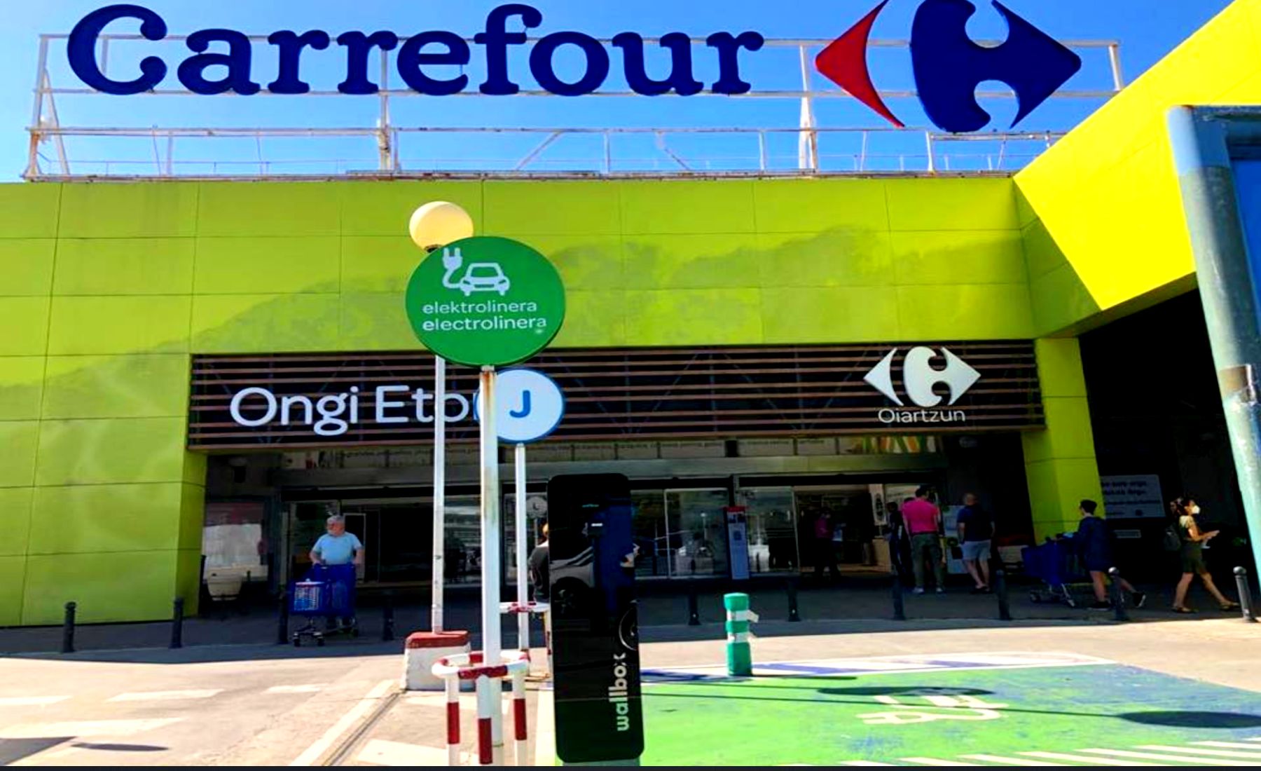 Punto carga Carrefour Oiartzun