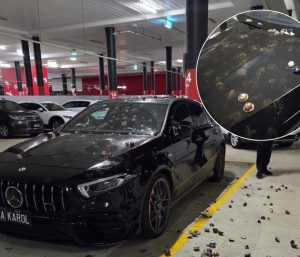 coche dañado centro comercial