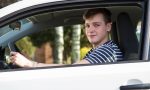 ¿Por qué los jóvenes ya no se sacan el carnet de conducir al cumplir 18 años? ¿Cuánto cuesta obtener el permiso en España?
