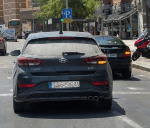 Coche luneta sucia