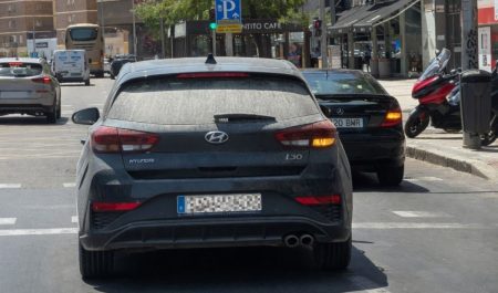 Coche luneta sucia