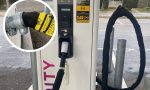 Los cables para cargar los coches eléctricos han aparecido cubiertos por esta curiosa funda negra: ¿qué es y por qué tiene todo el sentido del mundo?