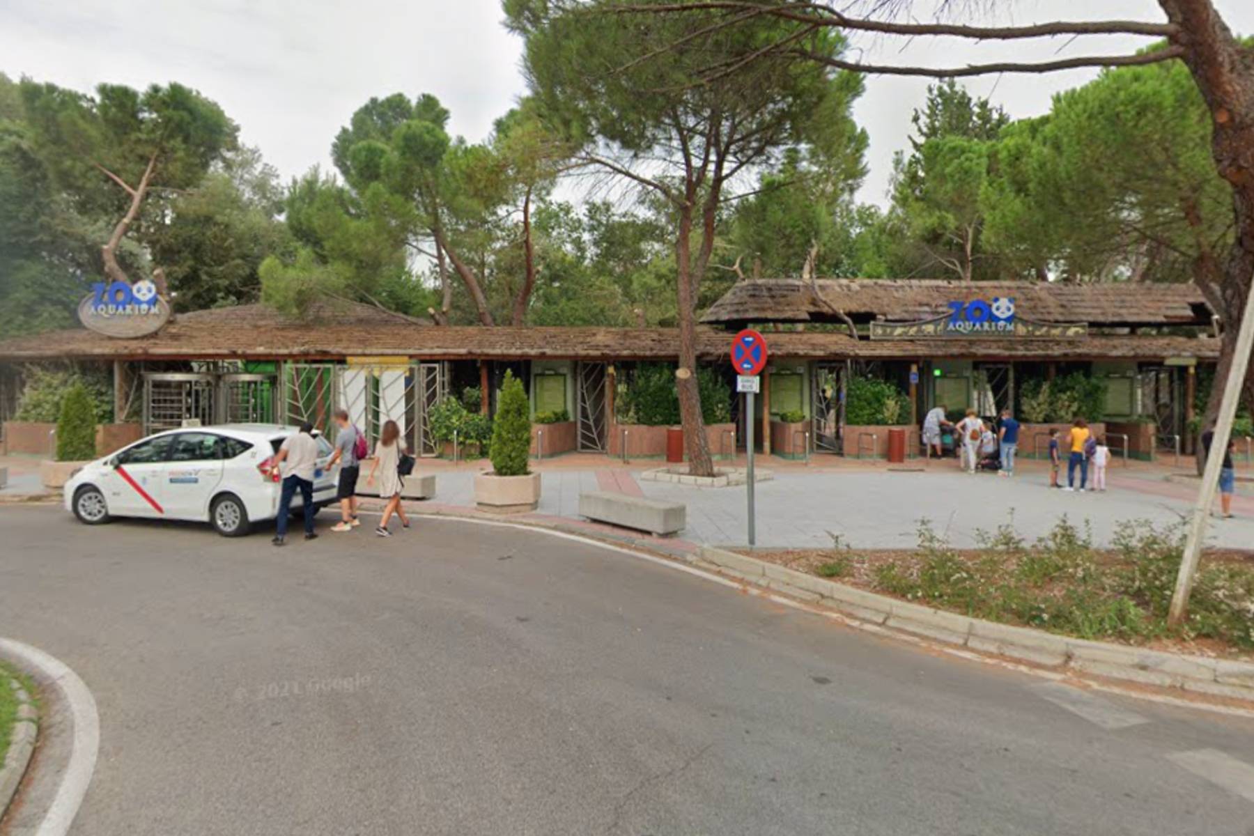 Entrada del Zoo Aquarium de Madrid.