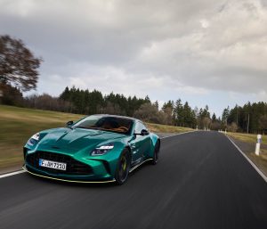 Aston Martin Vantage S