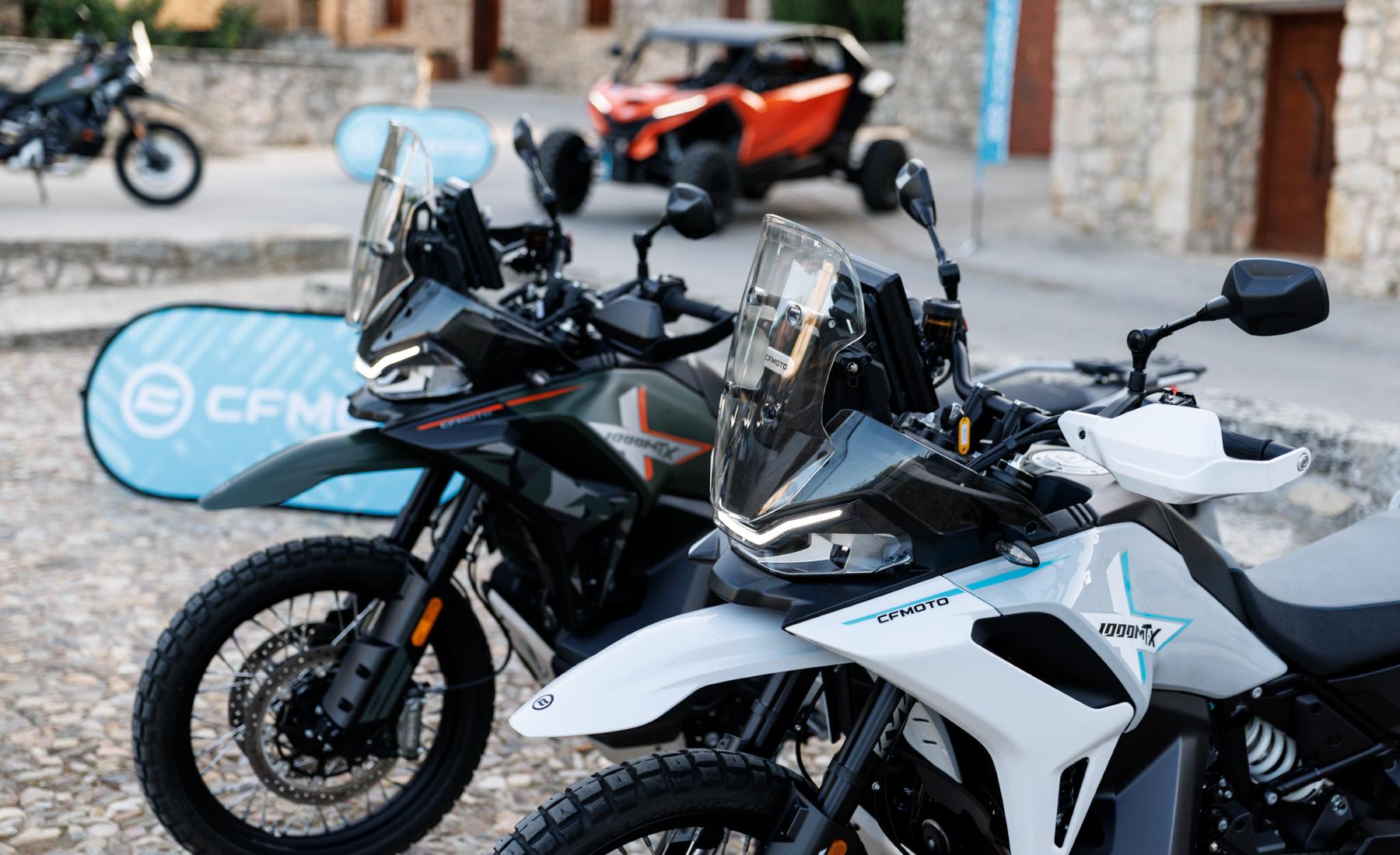 CF MOTO 1000 MT-X