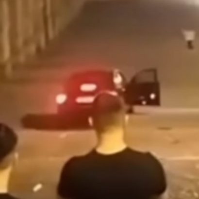 Ebrio al volante… y en las escaleras del Acueducto: la surrealista maniobra que indigna a Segovia y deja una imagen insólita