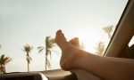 La forma de viajar de muchos acompañantes en verano, por la que la DGT termina multando al conductor con 100 euros