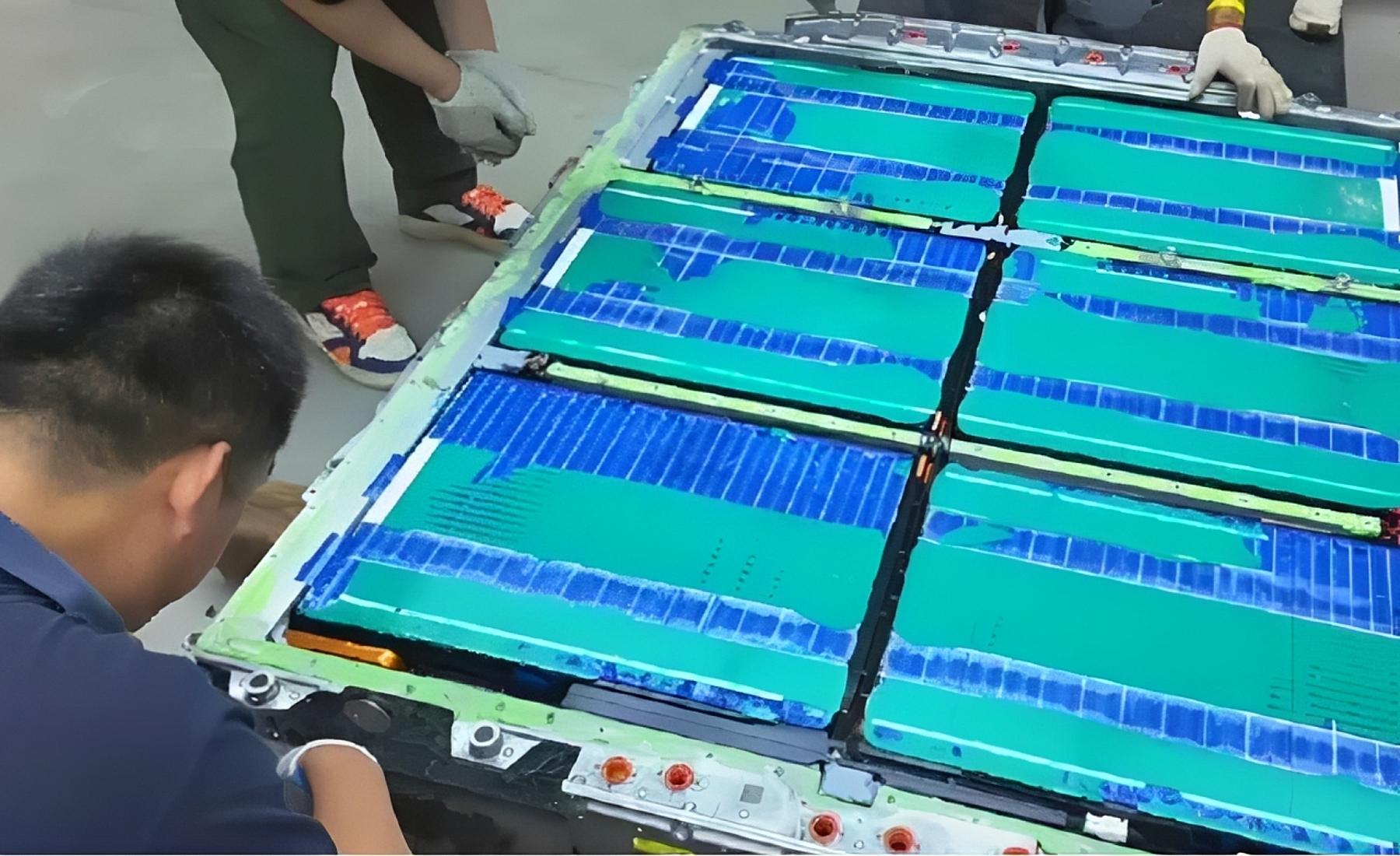 Desmontaje Blade Battery BYD