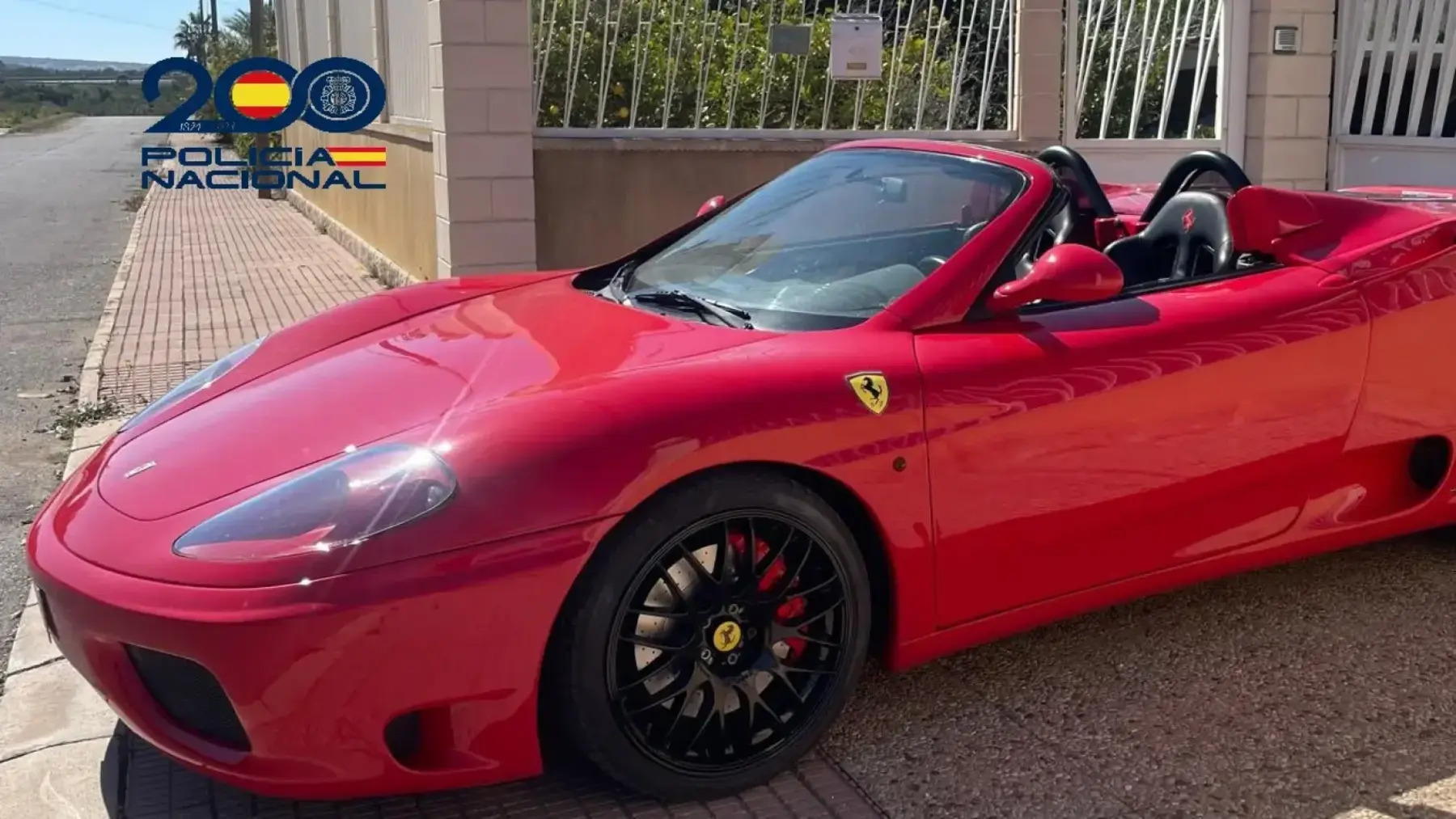 El Ferrari falso por el que ha sido detenido.