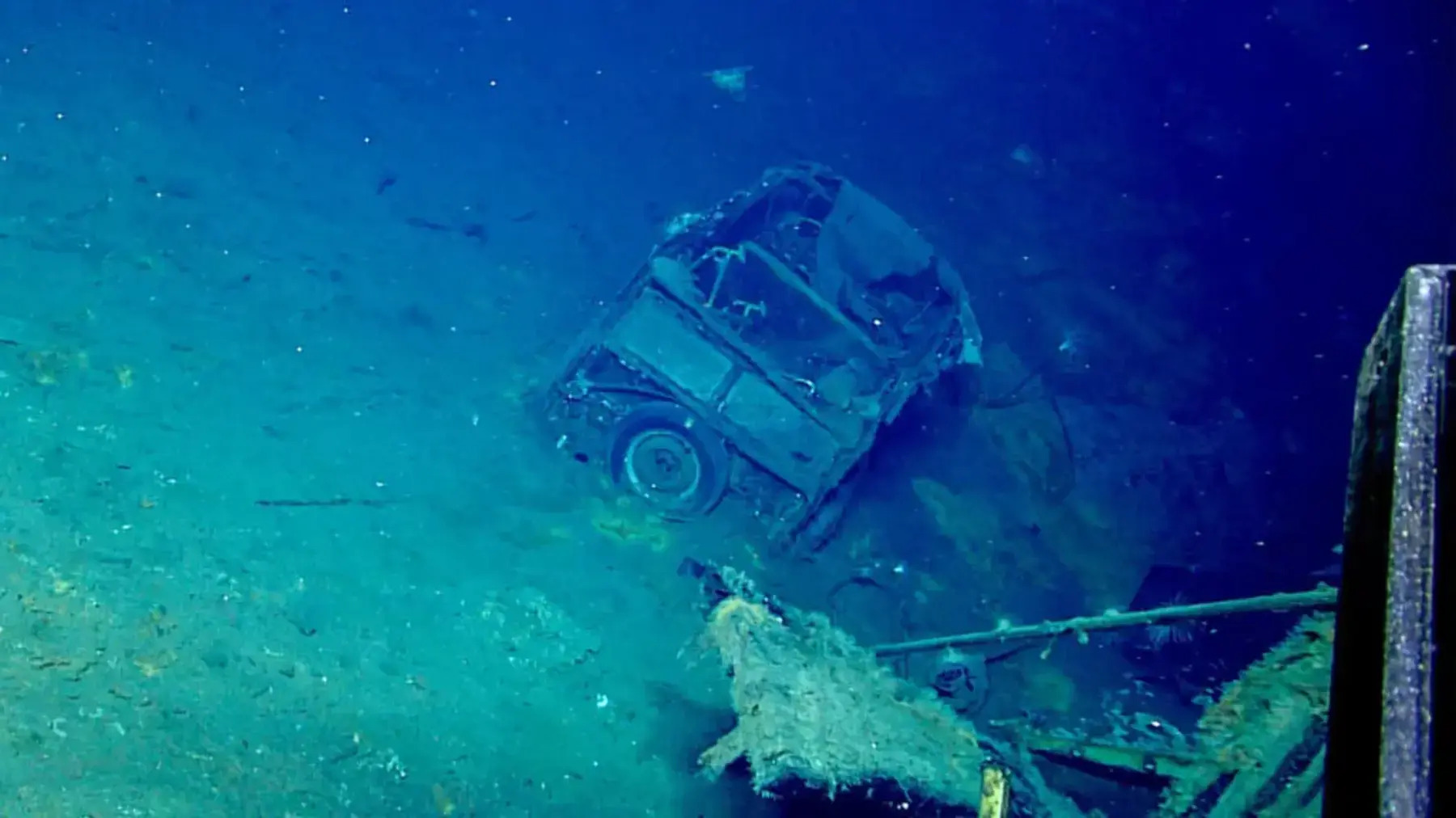 Un Ford encontrado bajo el océano que fue utilizado en la IIGM.