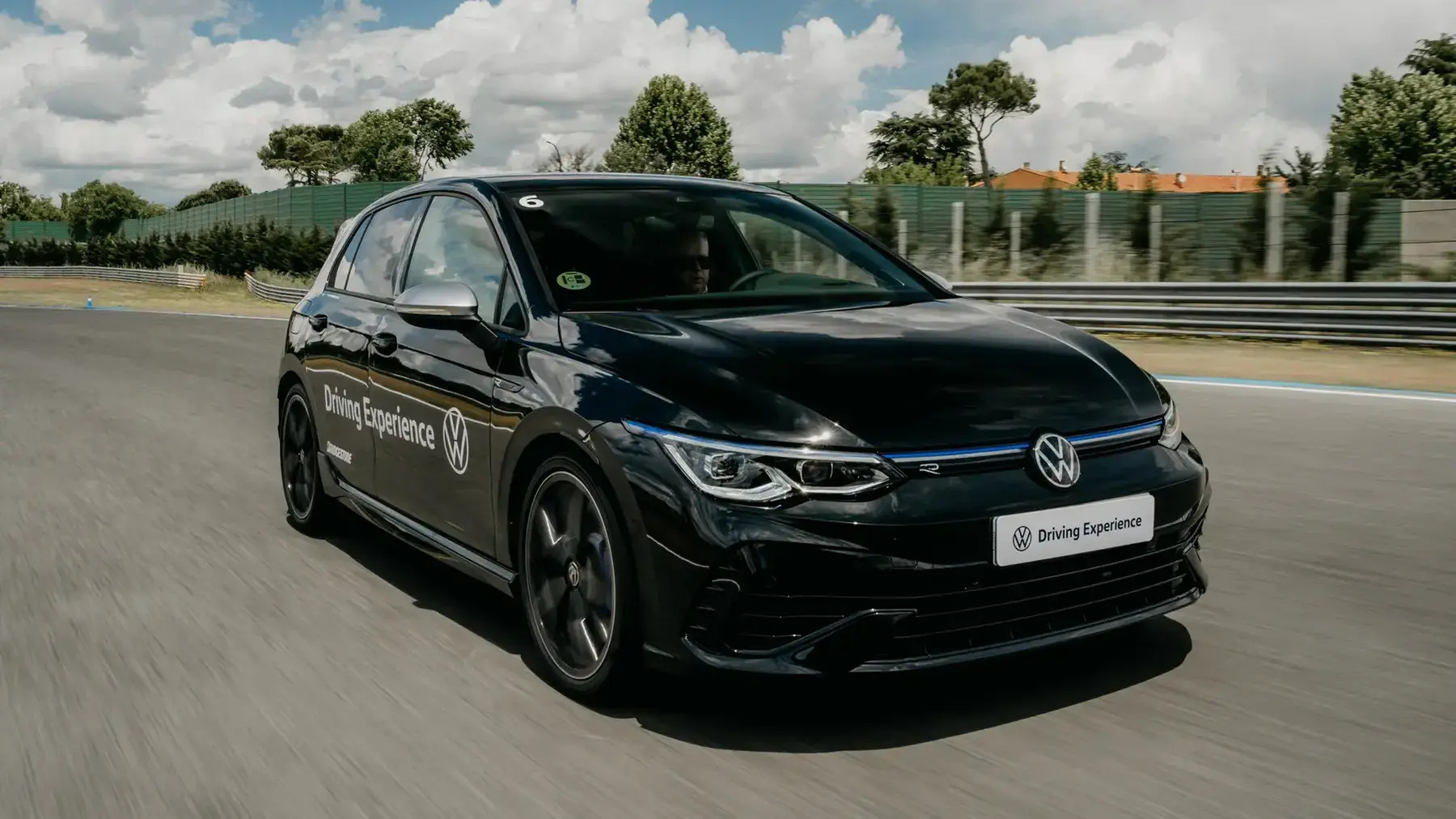 Golf R Black Edition.