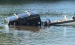 Este Hummer acaba convertido en submarino por un error: mientras se hundía, el conductor seguía dentro