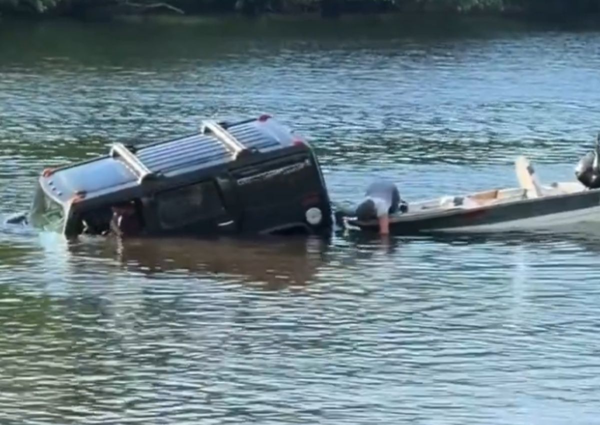 Hummer agua
