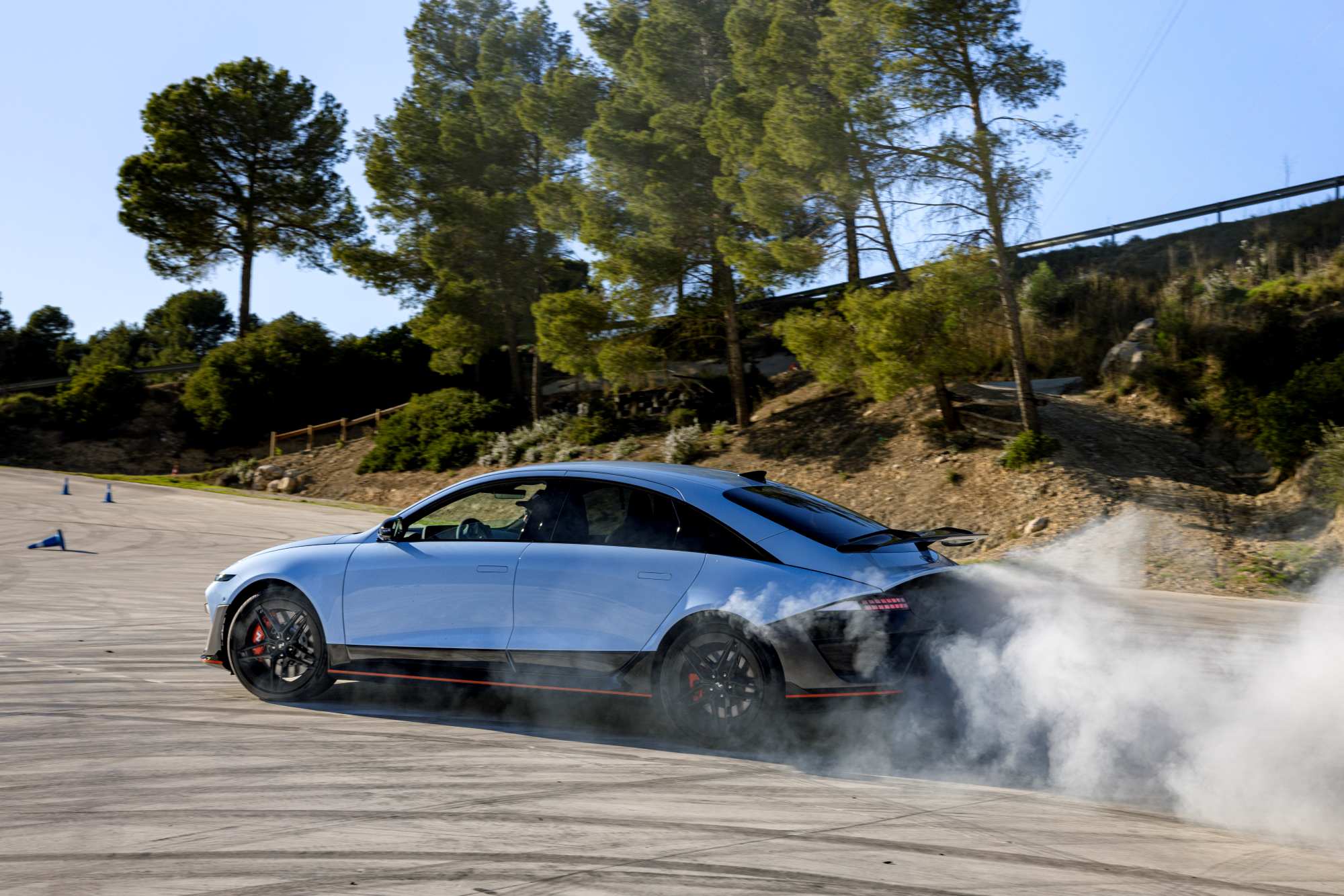 Hyundai Ioniq 6 N, el eléctrico para quienes les gusta grabarse haciendo trompos