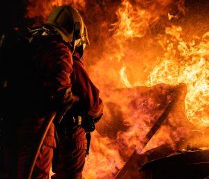 Incendio coche bomberos
