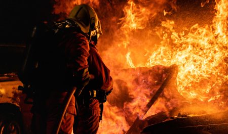 Incendio coche bomberos