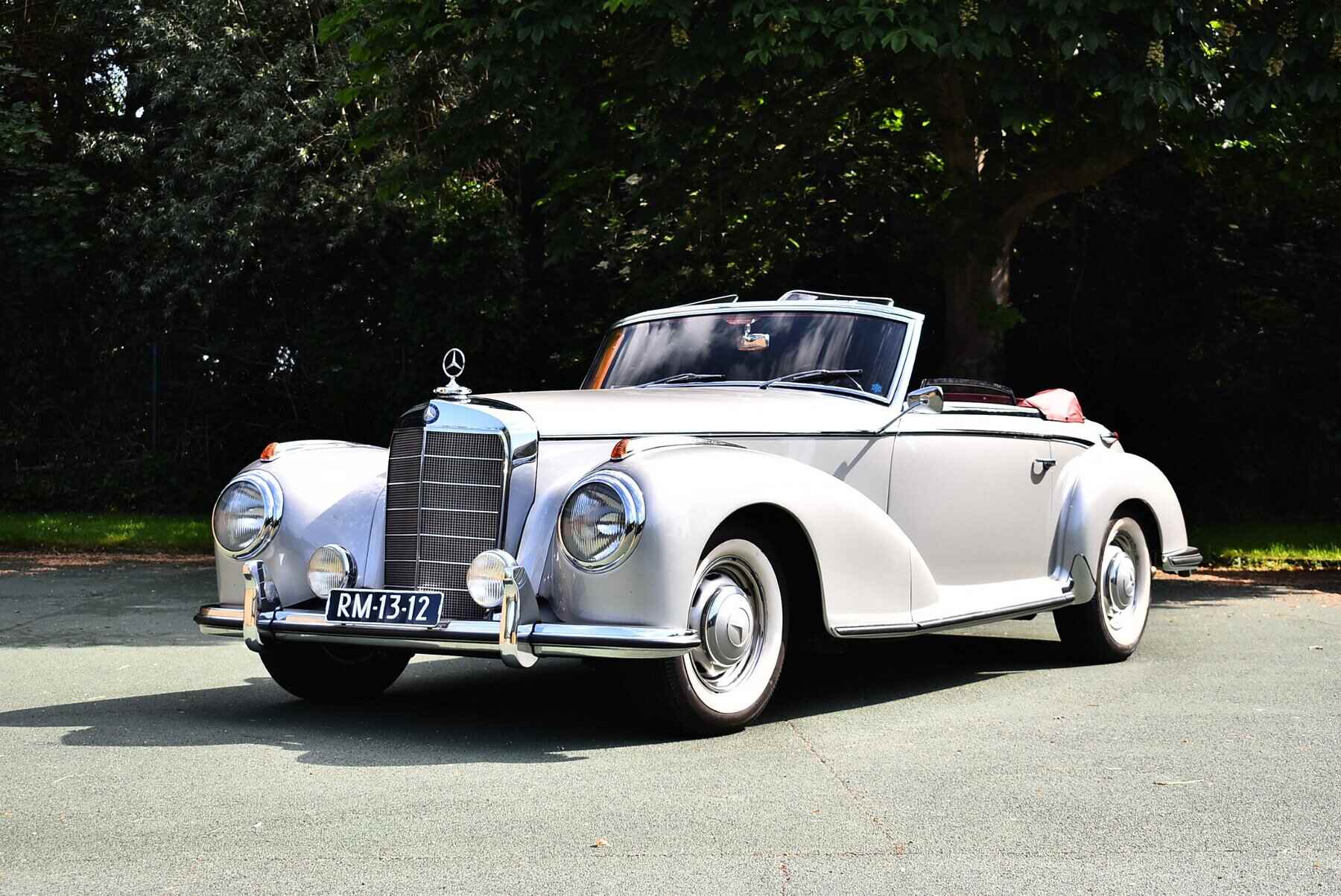 Mercedes 300S Roadster