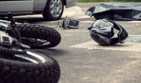 accidente moto casco