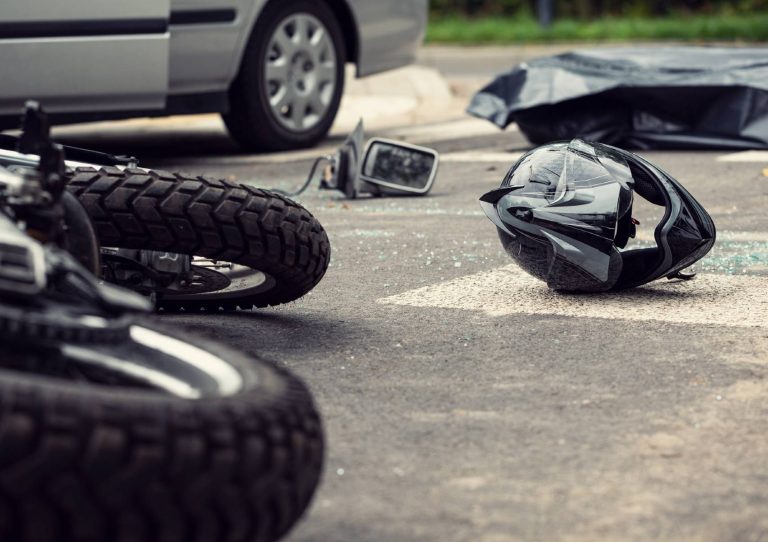 accidente moto casco