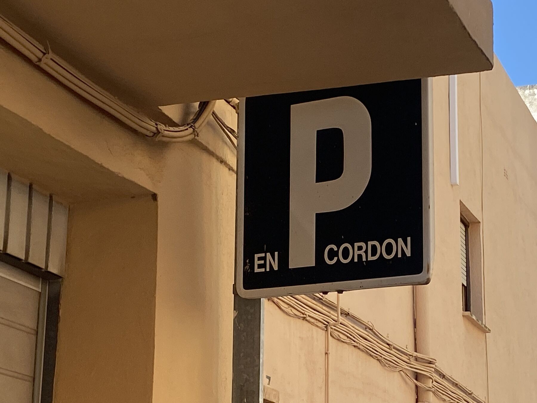 Aparcamiento en cordón