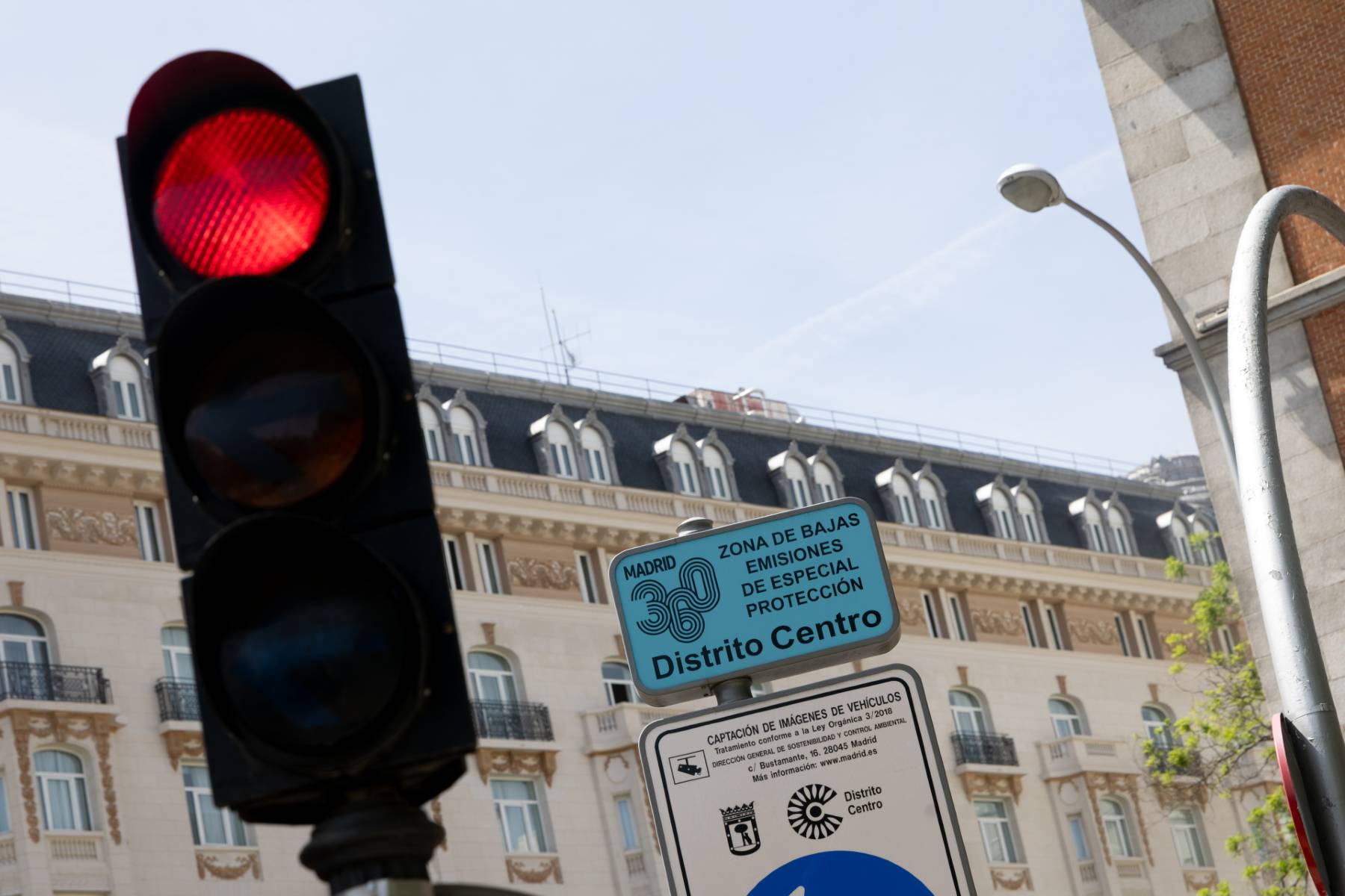 zona de bajas emisiones madrid semaforo