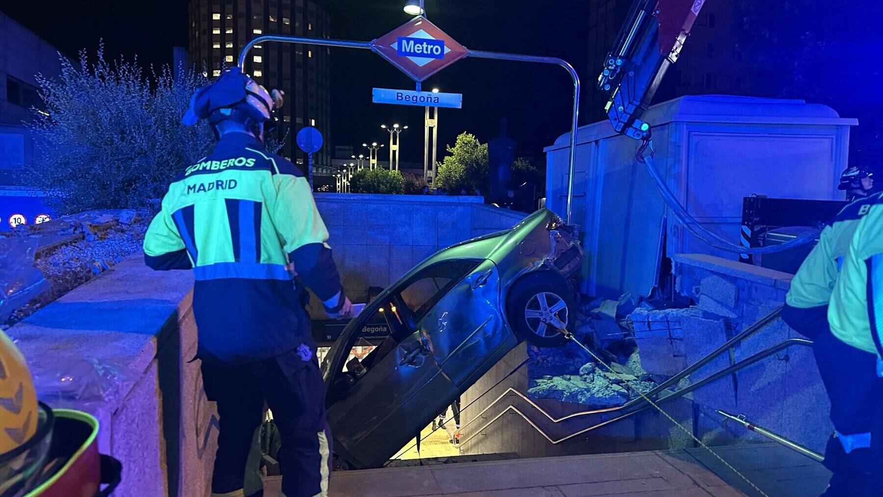 El coche accidentado es un Mazda 6.