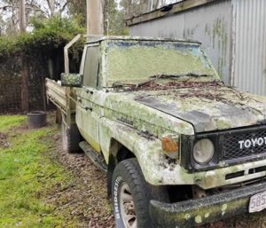 El Toyota Land Cruiser abandonado.