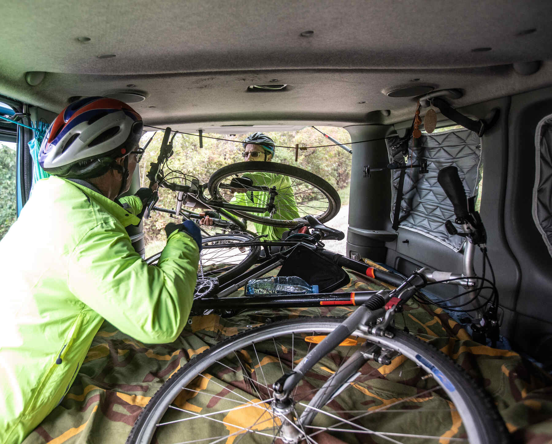 Bicicletas en el coche