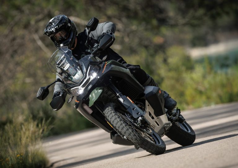 CF MOTO 1000 MT-X