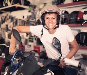 Casco ciclomotor